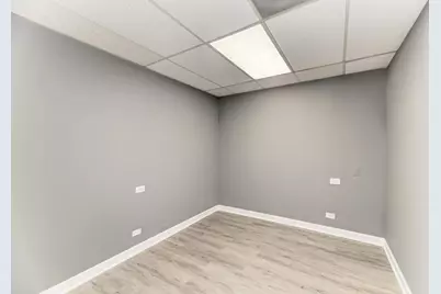 4260 Westbrook Drive #110, Aurora, IL 60504 - Photo 9