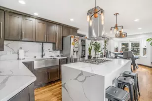 4158 W 58th Pl, Chicago, IL 60629 - Photo 7