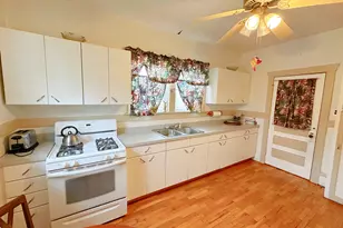 1121 E Main St, Streator, IL 61364 - Photo 7