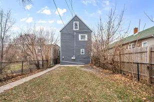 9219 S Greenwood Ave, Chicago, IL 60619 - Photo 15