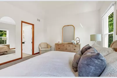 1075 Suffolk Court, Gurnee, IL 60031 - Photo 31