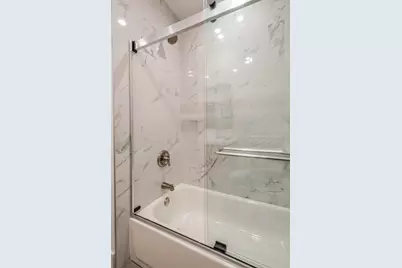 1535 W Estes Avenue #3, Chicago, IL 60626 - Photo 27