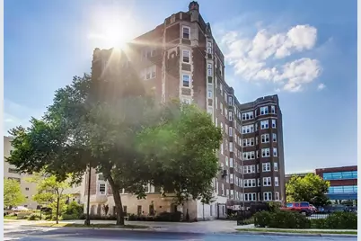 6336 N Sheridan Road #5B, Chicago, IL 60660 - Photo 1