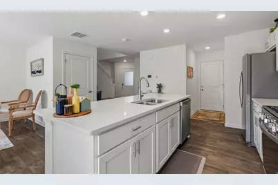 717 Wellington Lane, Cary, IL 60013 - Photo 7