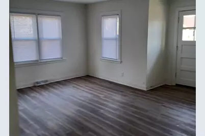 1720 Hiawatha Trail, Round Lake Heights, IL 60073 - Photo 7