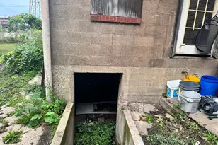 9398 S Kreiter Ave, Chicago, IL 60617 - Photo 11