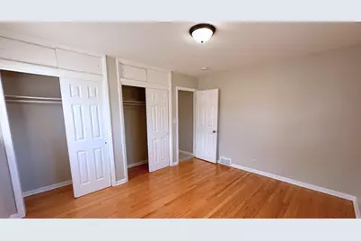 944 E 163rd Place, South Holland, IL 60473 - Photo 9