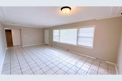 944 E 163rd Place, South Holland, IL 60473 - Photo 3