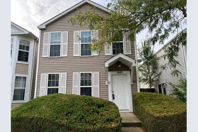 1645 Victoria Park Circle #1645, Aurora, IL 60504 - Photo 1