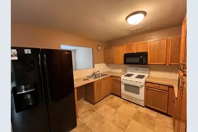 1645 Victoria Park Circle #1645, Aurora, IL 60504 - Photo 5