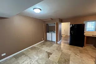 1645 Victoria Park Cir, Aurora, IL 60504 - Photo 9