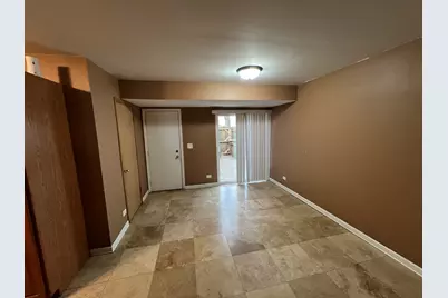 1645 Victoria Park Circle #1645, Aurora, IL 60504 - Photo 7