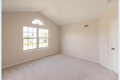 123 Dunton Court, Mundelein, IL 60060 - Photo 7