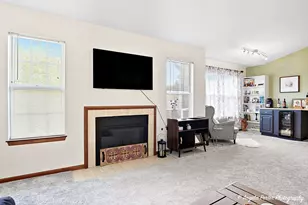 911 Ann Arbor Ln, Vernon Hills, IL 60061 - Photo 5