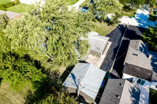 515 W Auburn Ln, Crete, IL 60417 - Photo 19