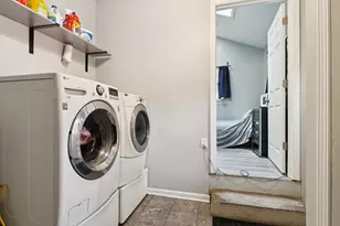 806 Spencer St, Joliet, IL 60433 - Photo 17