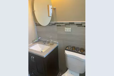 9157 S Marquette Avenue, Chicago, IL 60617 - Photo 13