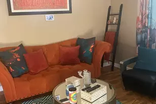 9157 S Marquette Ave, Chicago, IL 60617 - Photo 5