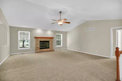 2004 Emerald Drive, Champaign, IL 61822 - Photo 7