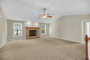 2004 Emerald Dr, Champaign, IL 61822 - Photo 7