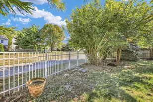 2004 Emerald Dr, Champaign, IL 61822 - Photo 29