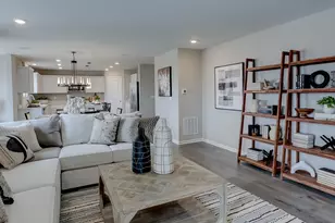 492 Endicott Rd, South Elgin, IL 60177 - Photo 7