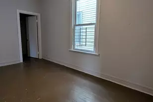 10734 S Prairie Ave, Chicago, IL 60628 - Photo 9