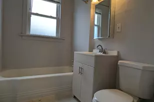 10734 S Prairie Ave, Chicago, IL 60628 - Photo 3