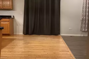 709 Winterberry Dr, Joliet, IL 60431 - Photo 5