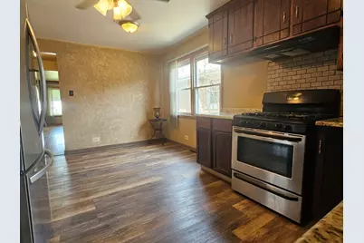 13305 S Avenue L, Chicago, IL 60633 - Photo 5