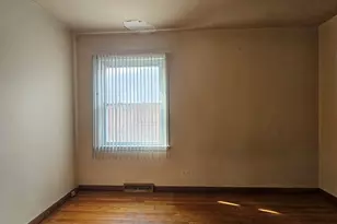 13305 S Ave L, Chicago, IL 60633 - Photo 9