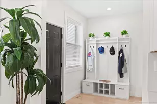 7440 S Oglesby Ave, Chicago, IL 60649 - Photo 9