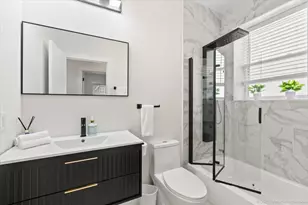 7440 S Oglesby Ave, Chicago, IL 60649 - Photo 11