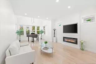 7440 S Oglesby Ave, Chicago, IL 60649 - Photo 3