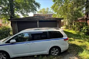 8150 S Oglesby Ave, Chicago, IL 60617 - Photo 15