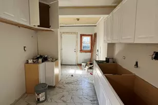 8150 S Oglesby Ave, Chicago, IL 60617 - Photo 11