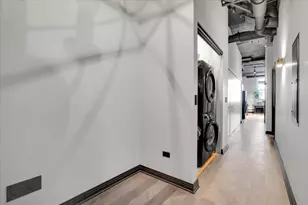 565 W Quincy St, Chicago, IL 60661 - Photo 23