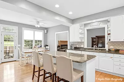 9 Bordeaux Court, Oakwood Hills, IL 60013 - Photo 13