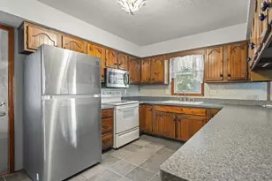 2910 19th Ave, Rockford, IL 61108 - Photo 11