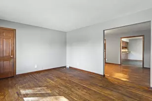 2910 19th Ave, Rockford, IL 61108 - Photo 5