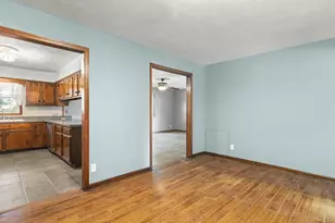 2910 19th Ave, Rockford, IL 61108 - Photo 9