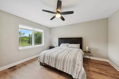 160 Lily Lane, Wheeling, IL 60090 - Photo 9