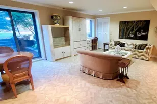 1210 Hawthorne Ln, Hinsdale, IL 60521 - Photo 19