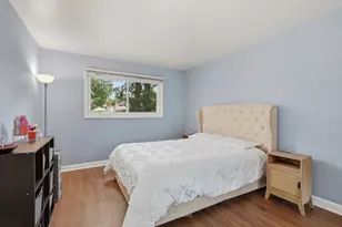 3098 Lynnwood Ct, Streamwood, IL 60107 - Photo 7