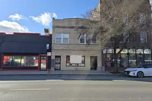 3055 W Lawrence Ave, Chicago, IL 60625 - Photo 1