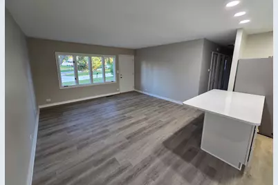 60 S Seebert Street, Cary, IL 60013 - Photo 5