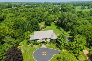 236 Steeplechase Rd, Barrington Hills, IL 60010 - Photo 1