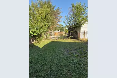 2020 W 69th Place, Chicago, IL 60636 - Photo 3