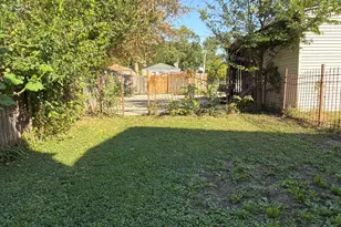 2020 W 69th Pl, Chicago, IL 60636 - Photo 3