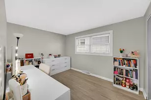 13029 S Burley Ave, Chicago, IL 60633 - Photo 11